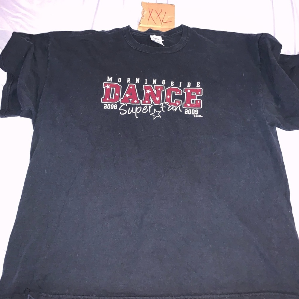 Casual shirt to wear/workout or to get dirty in.